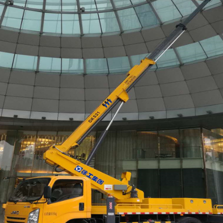 南澳附近高空作业车租赁｜安全设备租赁｜高空安装|工程定制化方案｜亿立达设备租赁